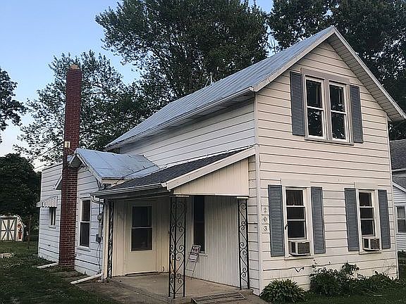 4th image of 203 S Brayer St