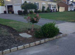 4 Horstead Ct, Yaphank, NY 11980