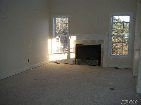 4th image of 94 Maidstone Ln