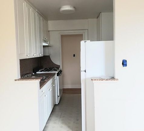 3rd image of 3301 Nostrand Ave #Z3h