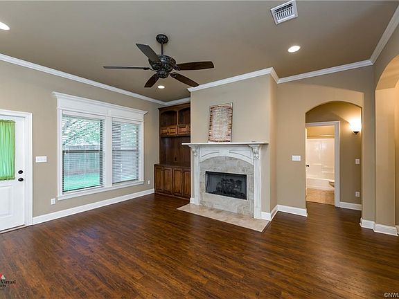 3rd image of 1100 Antietam Cir