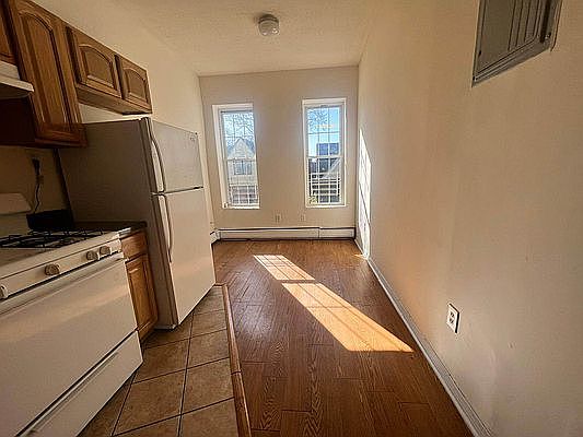 2nd image of 114-32 Farmers Blvd #2B
