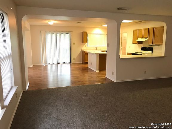 4th image of 1656 Willow Top Dr