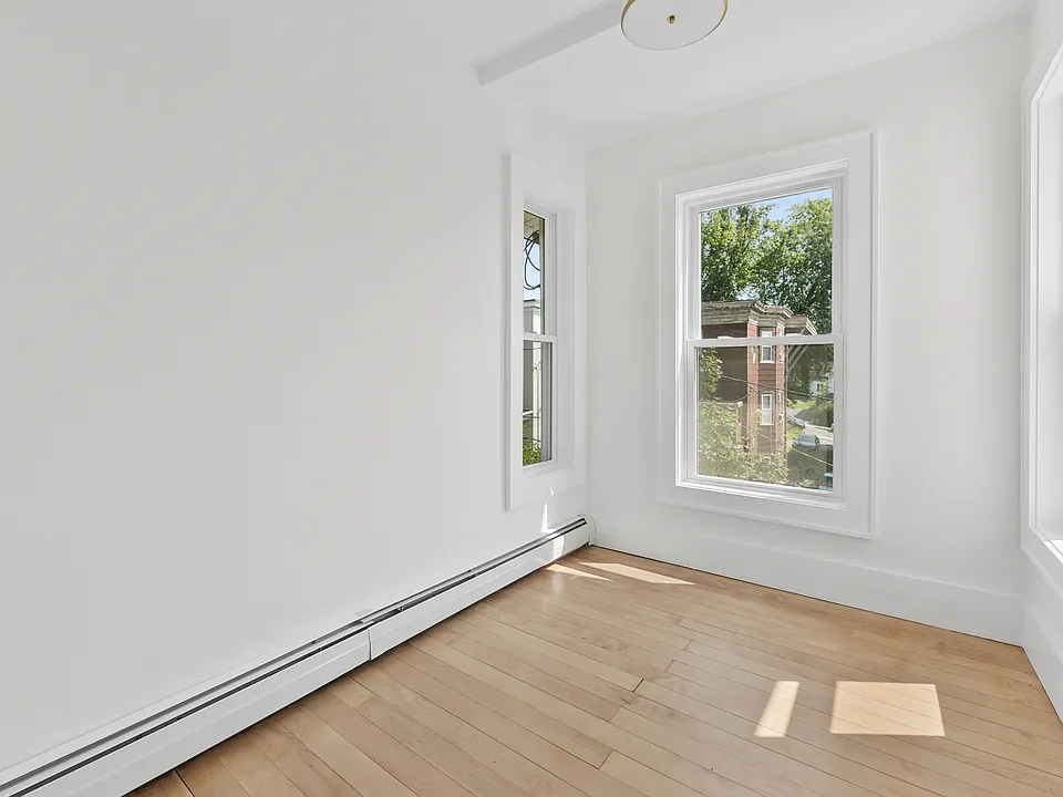 46 Clark St