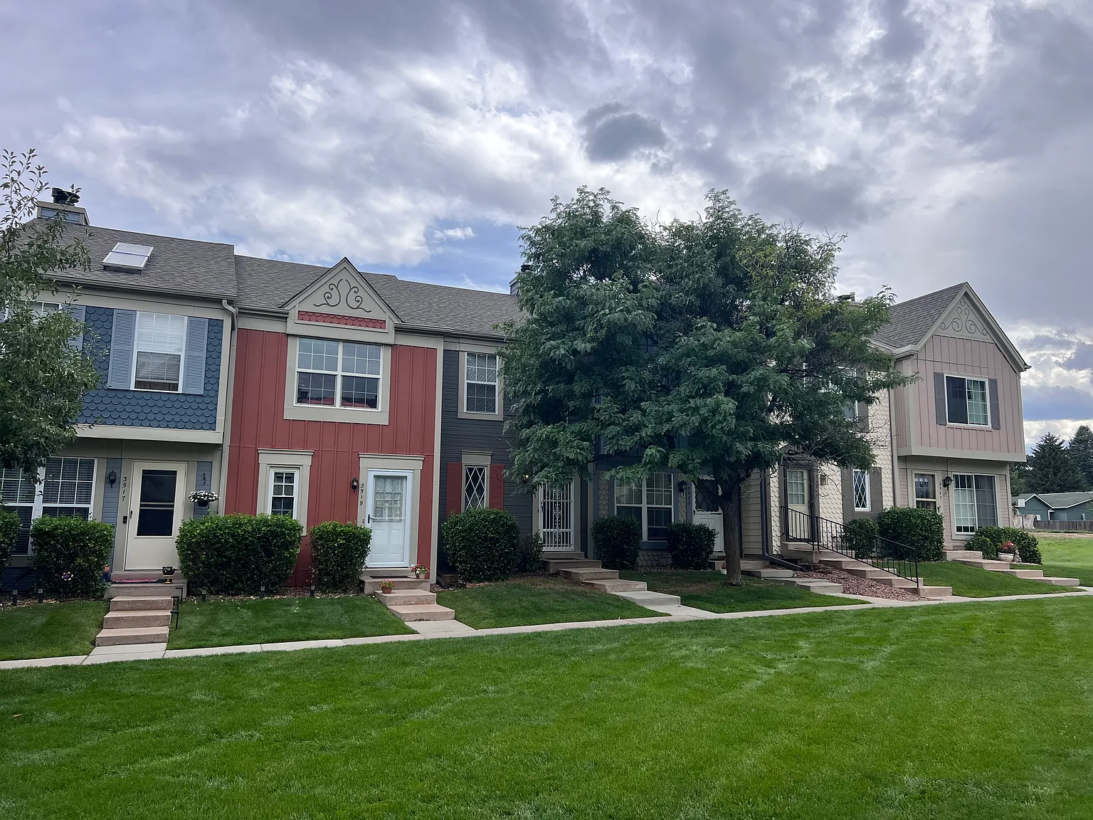 2 bed, 1.5 bath, 1131 sqft, $1,595 — Photo 1