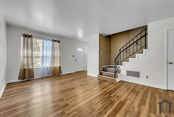 2136 Lynngate Dr #C — Photo 19