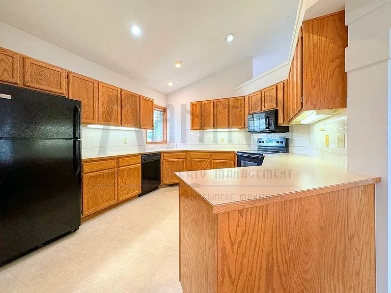 5002 S Morrill Ln — Photo 10