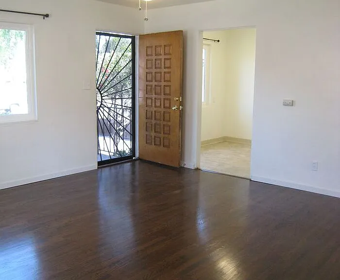 4810 Parks Ave — Photo 2