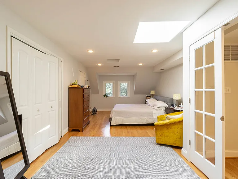 904 Webster St NW — Photo 29