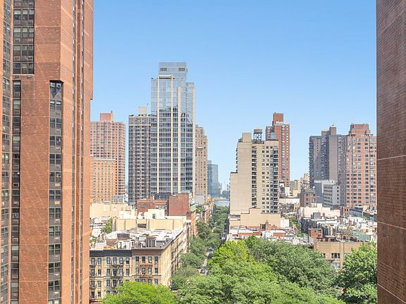 4th image of 1619 3rd Ave APT 9C