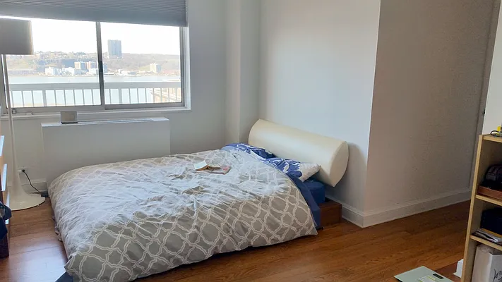 Rented by Manhattan Skyline | media 2