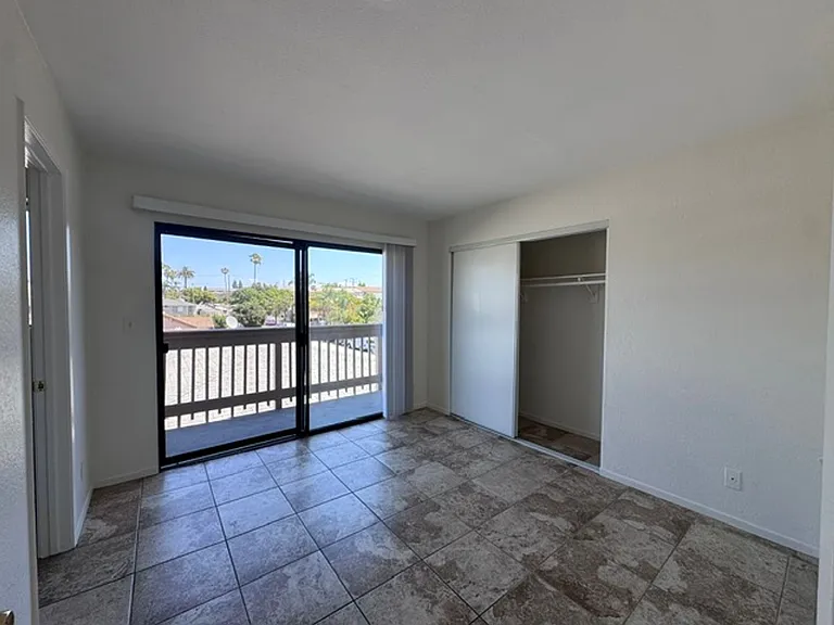 1511 Freeman Ave — Photo 8