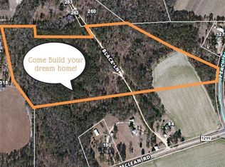 Black Ln, Lillington, NC 27546