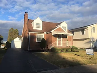 832 Lawrence Ave — Photo 1