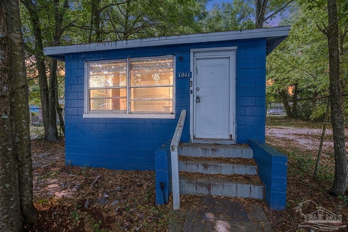1011 W Hatton St, Pensacola, FL 32501 | MLS #681028 | Zillow