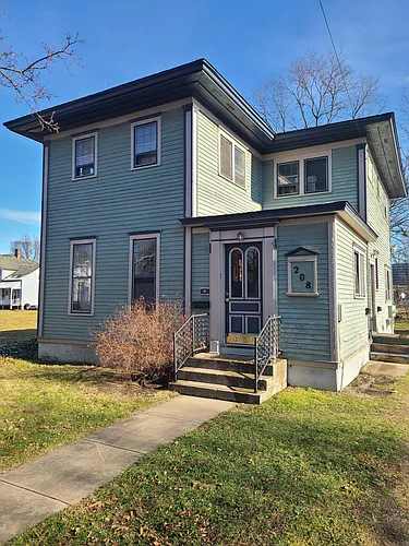 208 Elm St #3 Photo 1