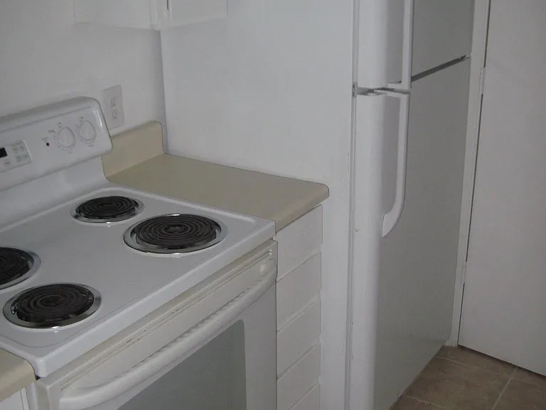 514 Carobrook Rd — Photo 5