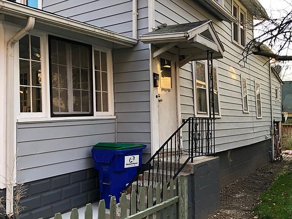 Entrance to apartment