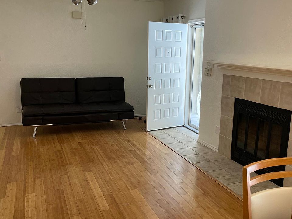 1st image of 921 Marine Dr APT 120