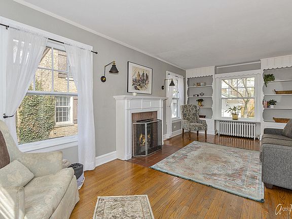 4th image of 410 Glendenning Pl