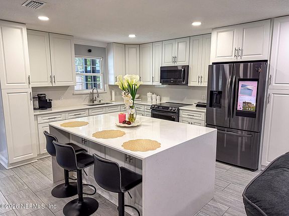 3rd image of 12444 AGATITE Road