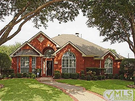 2nd image of 2713 Millington Dr