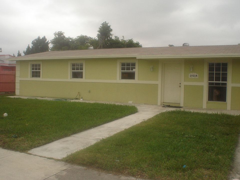 1st image of 19214 NW 48th Ave