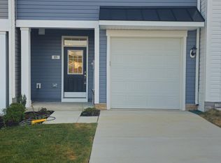 83 Clifton Mnr, Falling Waters, WV 25419