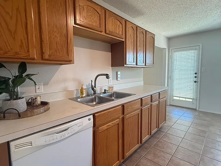 314 Beaumont Dr — Photo 7