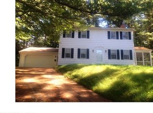 174 Sunderland Dr, Auburn, ME 04210