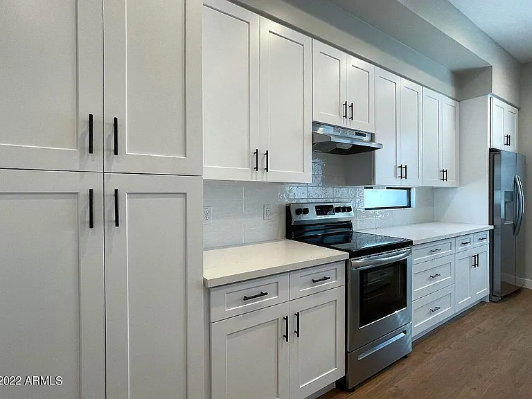 3215 E Flower St #13 — Photo 32