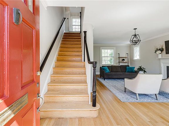 3rd image of 1404 Stanhope Ave