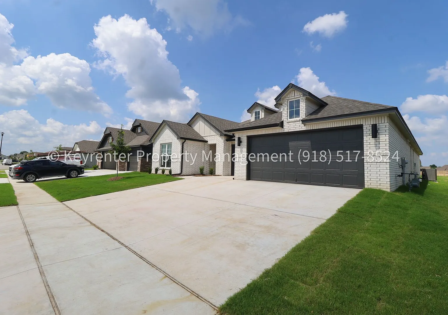 Stunning New Construction Simmons Home - 5 Bed 3 Bath - Move In Ready! — Photo 3