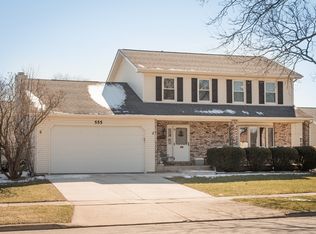 555 Trinity Ter, Elgin, IL 60123