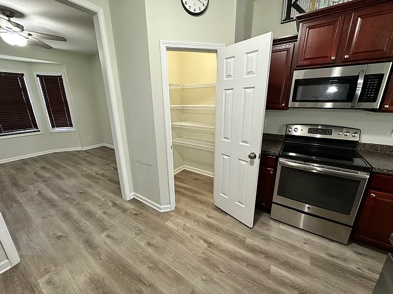 119 Landover Dr — Photo 8