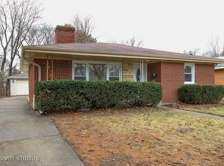 314 S Mount Prospect Rd, Mount Prospect, IL 60056