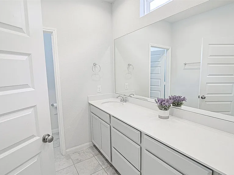 10005 Brickhouse Dr — Photo 16