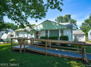 1484 Ronnie St, Flint, MI 48507