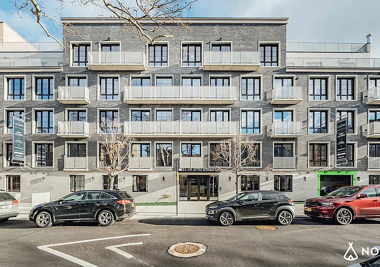 31-19 37th Ave #5G — Photo 17