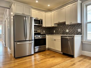 29 East St APT 3, Dorchester, MA 02122