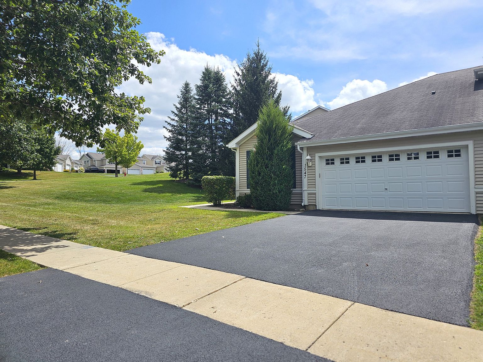 1547 W Remington Ln, Round Lake, IL 60073 Zillow