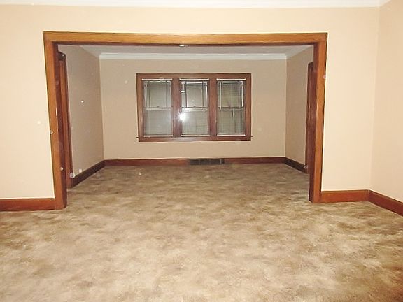 2nd image of 1315 N Court St #2
