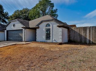 600 Sandy Trl, Fort Worth, TX 76120
