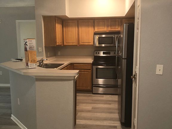 4th image of 13003 Plantation Park Cir APT 13111