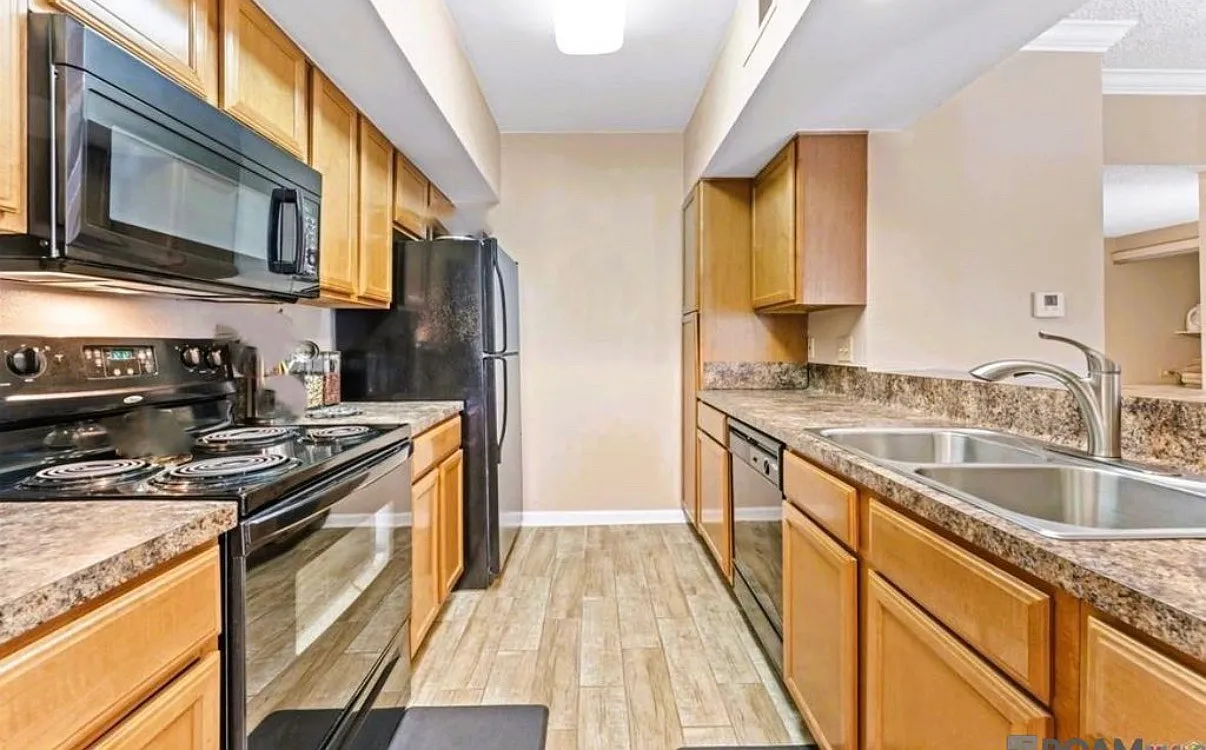 2 bed, 1260 sqft, $1,200 — Photo 4