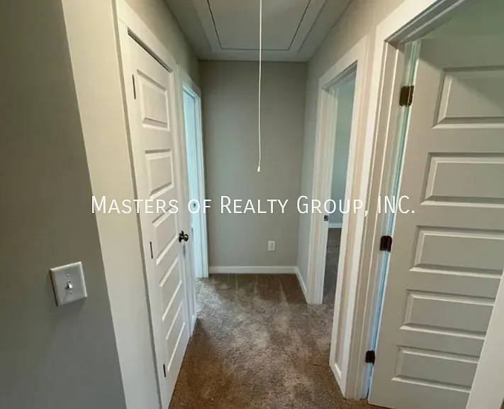 100 Cole Ln — Photo 36