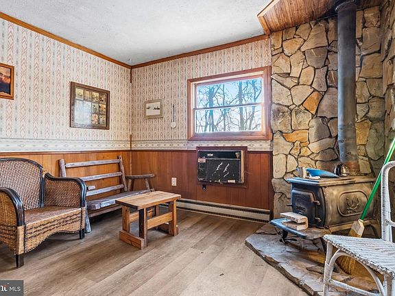 2nd image of 174 Bluebird Way