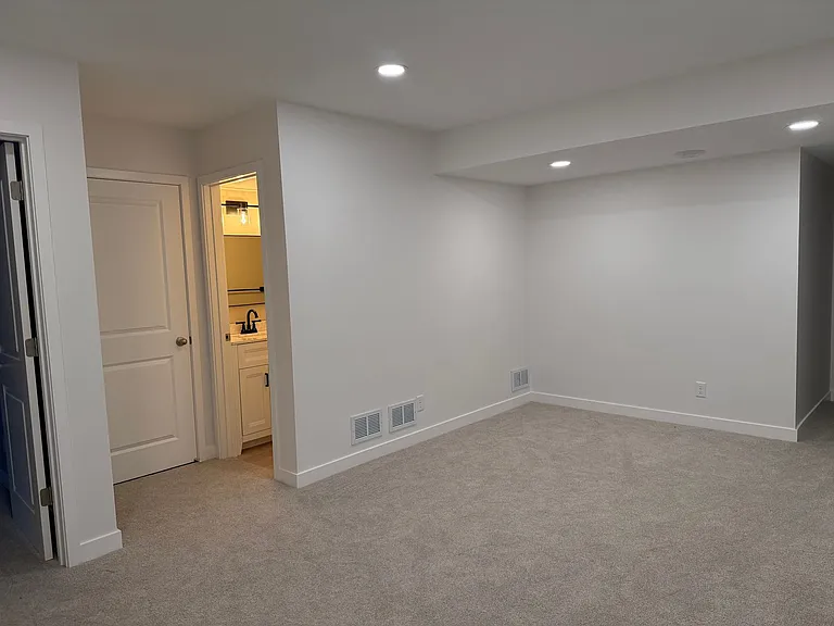 13144 Zachary Ln N — Photo 23