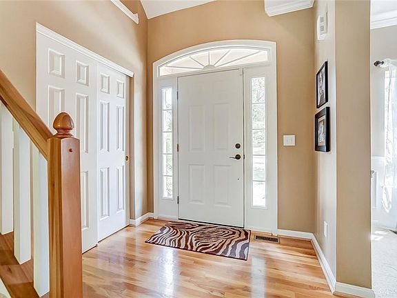 3rd image of 5781 Longbow Dr