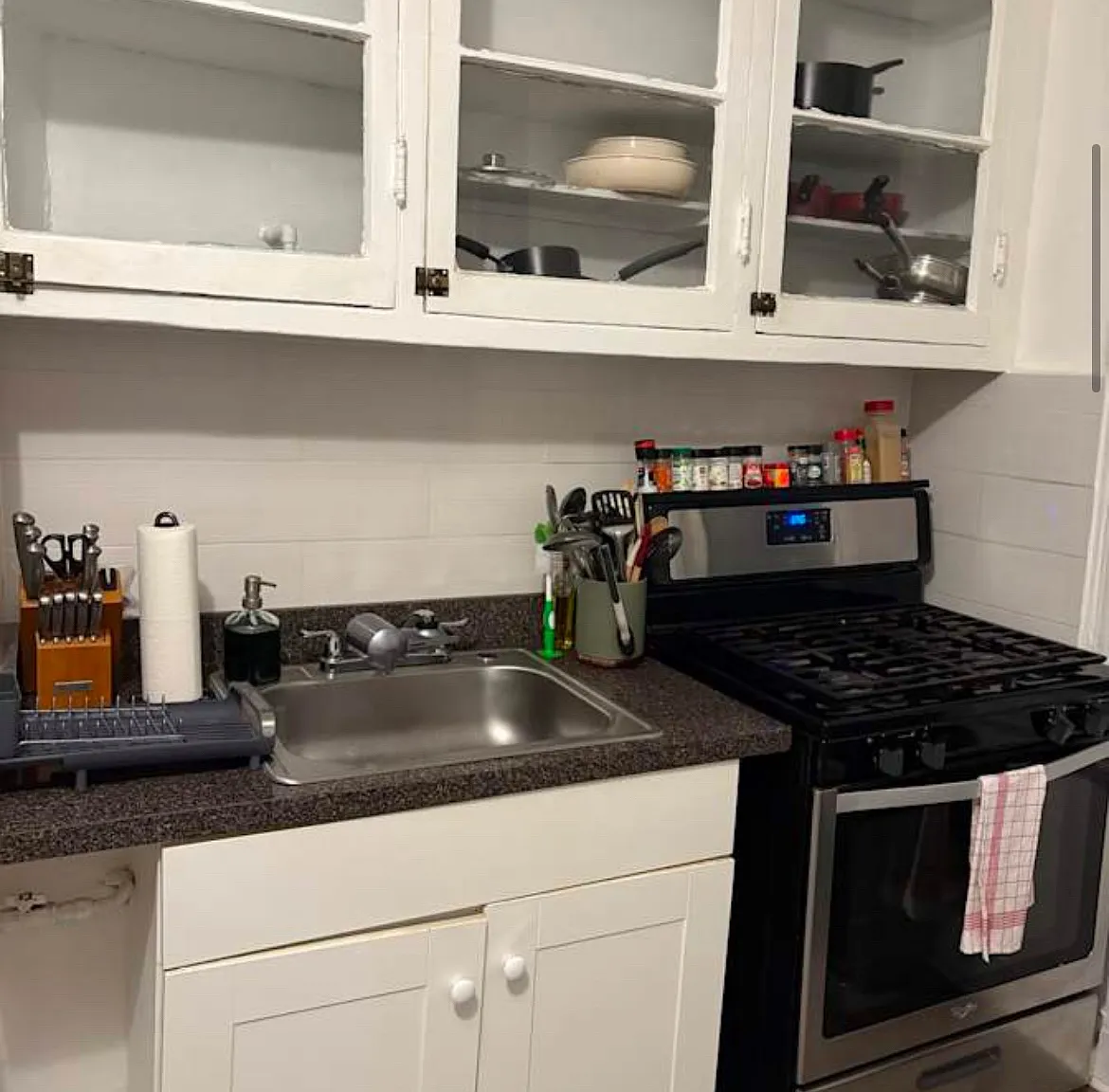 3 bed, $1,200 — Photo 3
